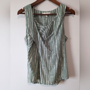 Lumière Light Green & White Front Detailed Cami